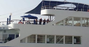 الإسكندرية تستقبل أول سفينة سياحية قبرصية تقل 500 سائح.. صور 