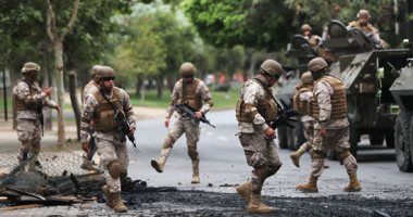 الجيش ينتشر فى عاصمة تشيلى لتأمينها بعد احتجاجات عنيفة