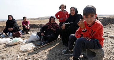 النازحون السوريون عالقون على الحدود بعد العدوان التركى 