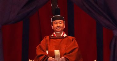 صور.. مراسم تنصيب ناروهيتو إمبراطورا لليابان