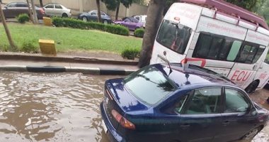 صور.. غرق شوارع كوبرى القبة والخليفة المأمون بالمياه بعد سقوط الأمطار