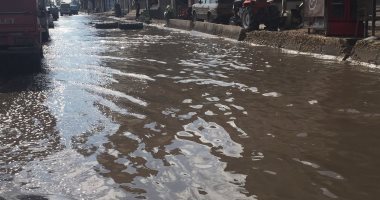 صور.. شوارع الغربية تغرق فى مياه الأمطار وشلل مرورى على طريق المحلة طنطا