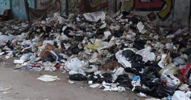 شكوى من انتشار القمامة بجوار مركز شباب عين شمس