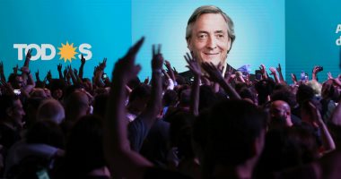 رويترز: فوز زعيم المعارضة فرنانديز بالانتخابات الرئاسية فى الأرجنتين