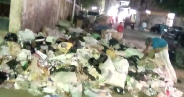 شكوى من انتشار القمامة أمام مدرسة نجيب محفوظ بفيصل