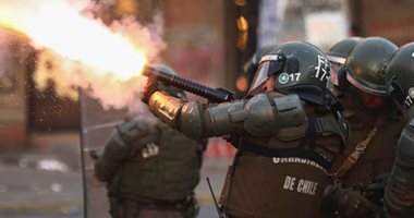 مواجهات عنيفة بين قوات الأمن والمحتجين فى تشيلى.. (صور) 