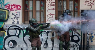 استمرار اعمال العنف والاشتباكات بين المتظاهرين وقوات الامن فى تشيلى 