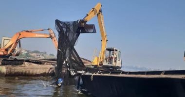 حماية النيل بالرى تزيل 40 قفص سمكى مخالف فى كفر الشيخ 