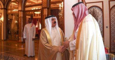ملك البحرين يستقبل الأمير تركى بن محمد بن فهد عضو مجلس الوزراء السعودى