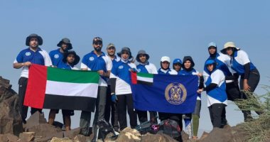 فريق شرطة أبوظبى للمغامرات يرفع علم الإمارات على 7 قمم جبلية