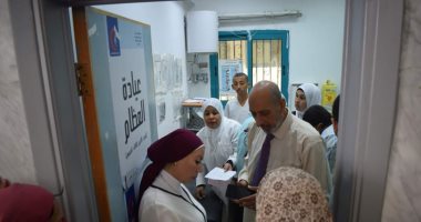 نائب محافظ البحر الأحمر تتابع مبادرة الكشف على ضعف السمع بمستشفى الغردقة