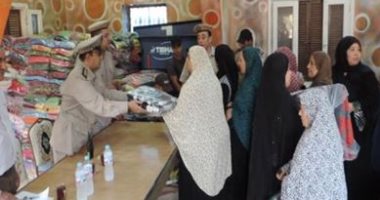 فيديو..الداخلية توزع مساعدات غذائية وبطاطين على دور المسنين بالقاهرة 