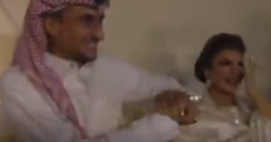 فيديو.. أصالة تبكى على المسرح بسبب عبد المجيد عبد الله