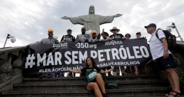 البرازيليون يحتجون على مزادات الحكومة لإستخراج البترول أمام السواحل