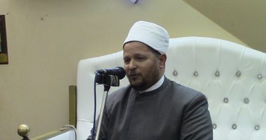 داعية أزهرى يوضح معنى ترديد "أمين" خلف الإمام فى نهاية الفاتحة .. فيديو