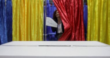انطلاق الانتخابات الرئاسية برومانيا وسط توقعات بفوز الرئيس بولاية ثانية