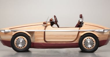 اليابان تكشف النقاب عن سيارة خارقة مصنعة من الخشب