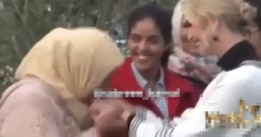 فيديو.. مغربية عن تقبيل يد إيفانكا ترامب: تقليد متوارث عن الأجداد
