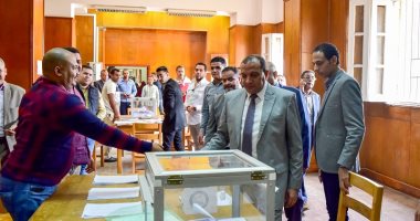 صور .. إجراء جولة الإعادة لانتخابات اتحاد طلاب جامعة بنى سويف