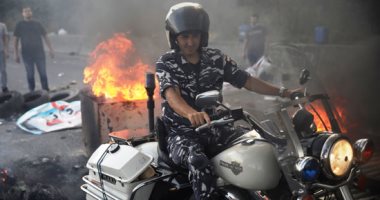 اشتباكات وشغب ومواجهات بين المتظاهرين اللبنانيين وقوى الأمن غربى بيروت