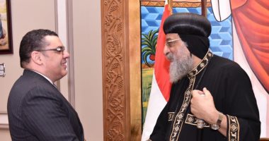 البابا تواضروس يلتقى سفير مصر فى لبنان بالكاتدرائية بالعباسية