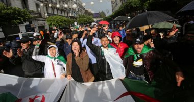 تجدد المظاهرات المطالبة بتأجيل الانتخابات الجزائرية