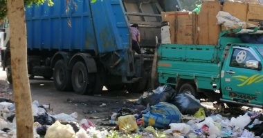 فرز القمامة وسط المناطق السكنية.. شكوى "باسم" من شارع حسن المأمون مدينة نصر
