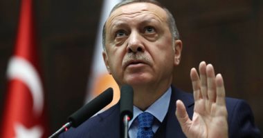 "الديكتاتور عراب الإرهاب".. أردوغان يواصل أساليبه القمعية ضد الأتراك.. وقضائه يحكم على 70 طيارا بالمؤبد.. الرئيس التركى يعزل المئات من قيادات جيشه.. وزعيم المعارضة التركية: سياسات أنقرة فى ليبيا خاطئة