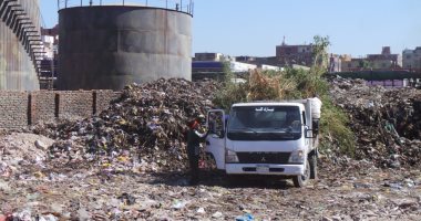 فيديو وصور.. مجلس مدينة كوم أمبو بأسوان ينجح فى رفع 20 ألف طن من القمامة