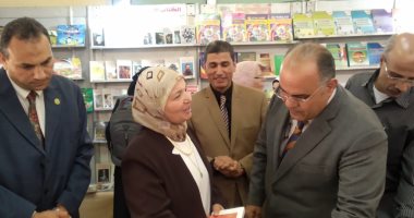  افتتاح معرض للكتاب فى كلية البنات جامعة الأزهر  (صور)
