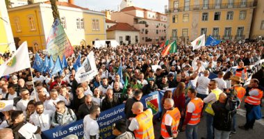 احتجاجات لعناصر الشرطة فى البرتغال للمطالبة بتحسين أوضاع العمل