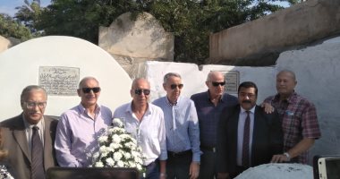 صور.. أبطال "إيلات" يزورون قبر الشهيد البرقوقى بدسوق كفر الشيخ