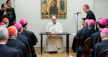 البابا فرانسيس يلتقى أساقفة اليابان خلال ثانى زيارة باباوية فى التاريخ