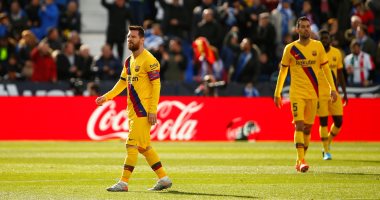 بوسكيتس يغيب عن قمة برشلونة ضد أتلتيكو مدريد للإيقاف