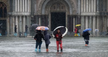 مدينة البندقية الإيطالية غارقة فى الأمطار بموجة من الطقس السئ
