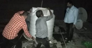 محافظة الجيزة تزيل خزان مياه مخالف لتأثيره على سلامة عقار بالدقى