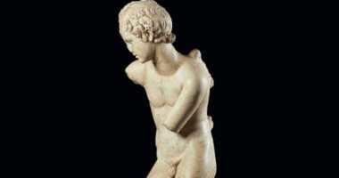 خبير فنى يطالب بسحب تمثال رومانى قبل بيعه فى مزاد كريستيز.. اعرف السبب