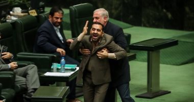 حتى خناقاتهم وصلت البرلمان .. اشتباكات برلمانية فى إيران بسبب قمع الإحتجاجات