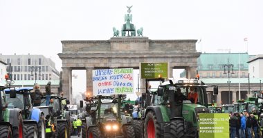 آلاف المزارعين يتظاهرون فى ألمانيا ضد سياسات الحكومة الزراعية