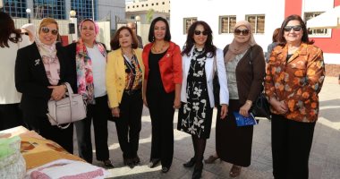 صور.. رئيسة القومى للمرأة تلتقى زوجات سفراء مصر بالخارج ضمن حملة الـ 16 يوما