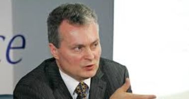 رئيس ليتوانيا يعارض التسوية مع روسيا بشأن قضية عبور البضائع