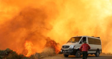 صور اندلاع حريق هائل فى غابة لوس بادريس بولاية كاليفورنيا