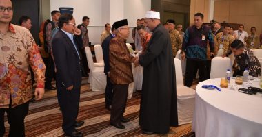 نائب رئيس الجمهورية الإندونيسى يشيد بجهود الأزهر الشريف لإرساء قواعد السلام