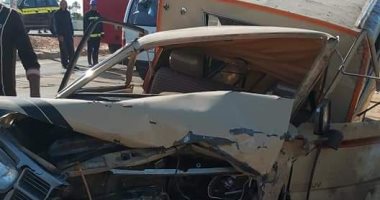 صور.. إصابة 12 شخصا فى حادث تصادم 3 سيارات ببنى سويف