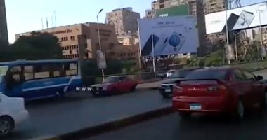 النشرة المرورية.. انتظام حركة السيارات بمحاور وميادين القاهرة والجيزة