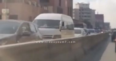 فيديو.. زحام وتكدس للسيارات على كوبرى أكتوبر أعلى التحرير باتجاه مدينة نصر