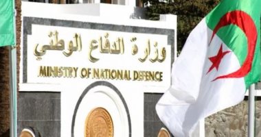 وزارة الدفاع الجزائرية: العسكريون لهم الحق فى انتخاب رئيسهم