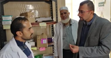 مدير صحة شمال سيناء يحيل أطباء مركز حضرى للتحقيق لتقصيرهم فى العمل