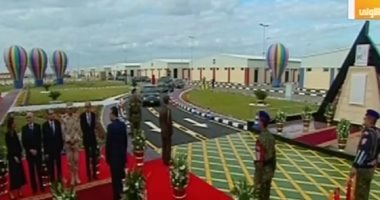 الرئيس السيسي يصل مقر افتتاح عدد من المشروعات القومية فى دمياط