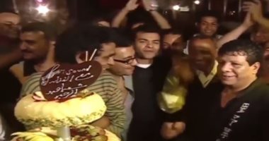 حنين على أصحابه.. شعبان عبد الرحيم فى فيديو نادر مع نصر محروس ومحمد منير